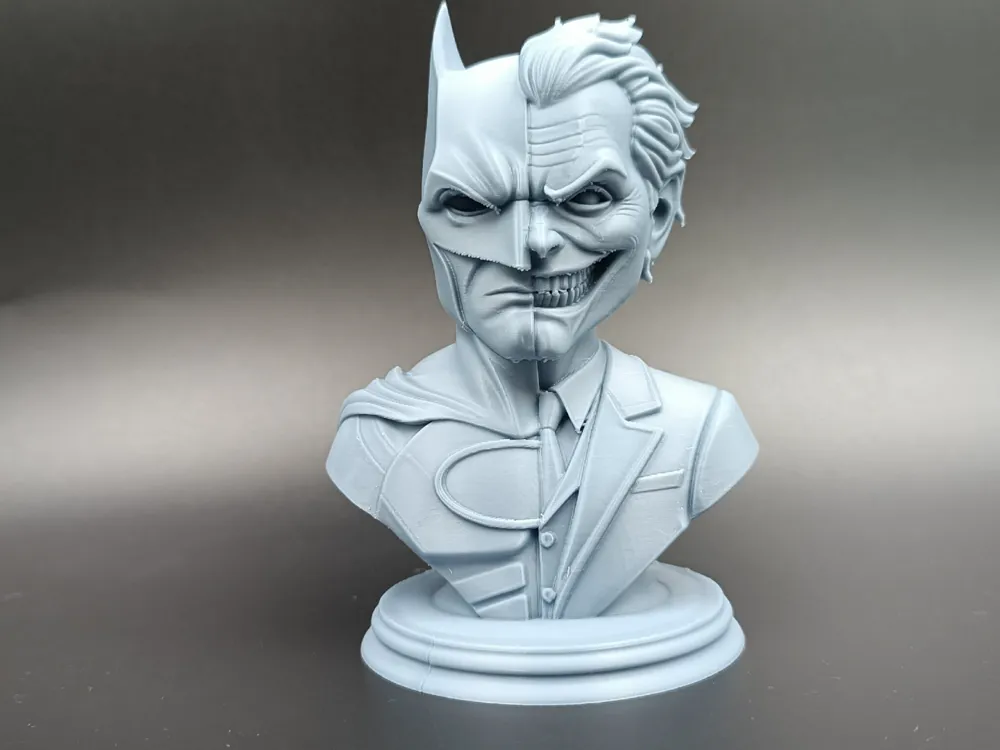 Dual-Face Hero vs Villain - Batman and Joker Bust